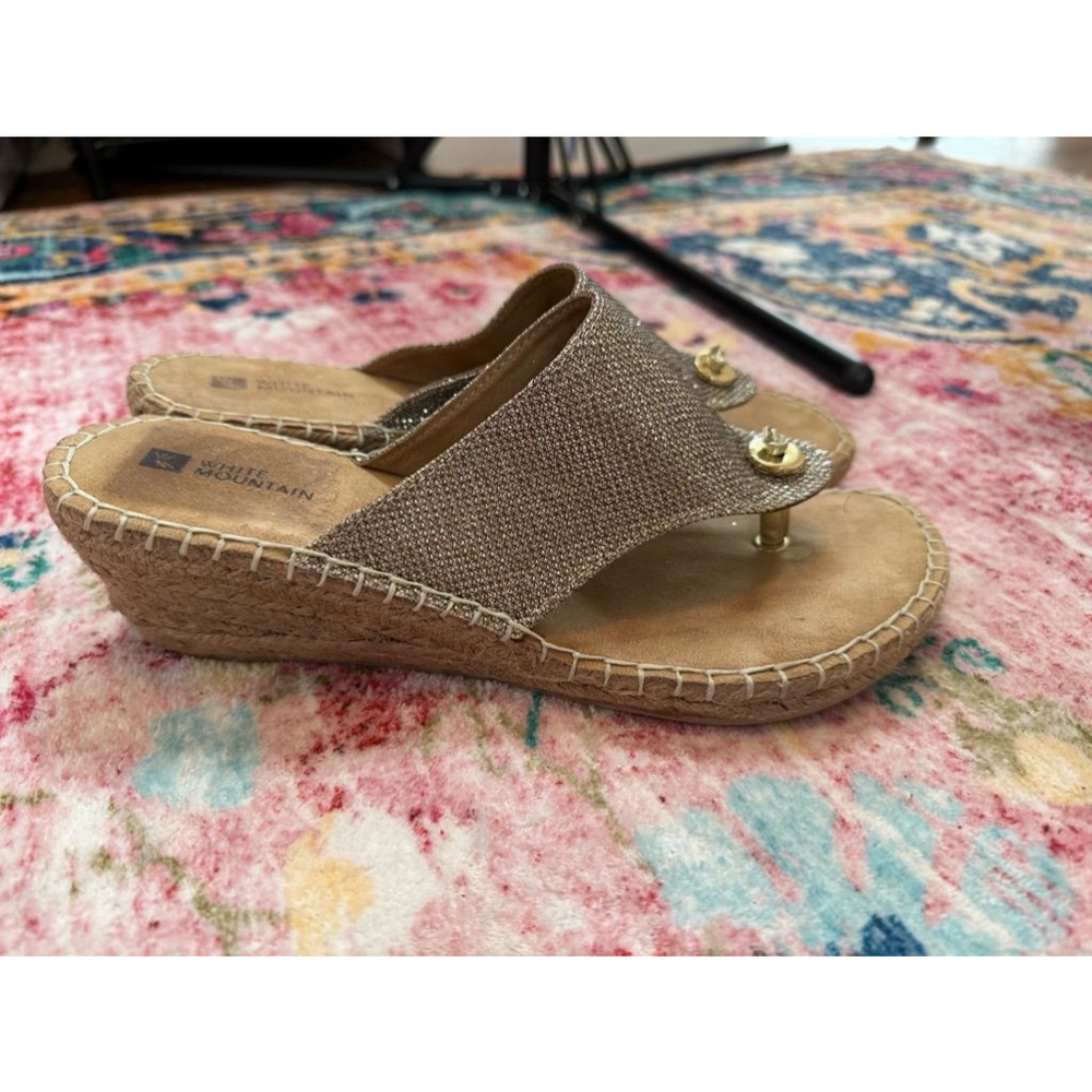 Women's White Mountain Gold‎ Sandals Size 8.5 M